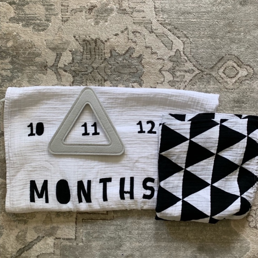 target 🎯 milestone baby blanket set